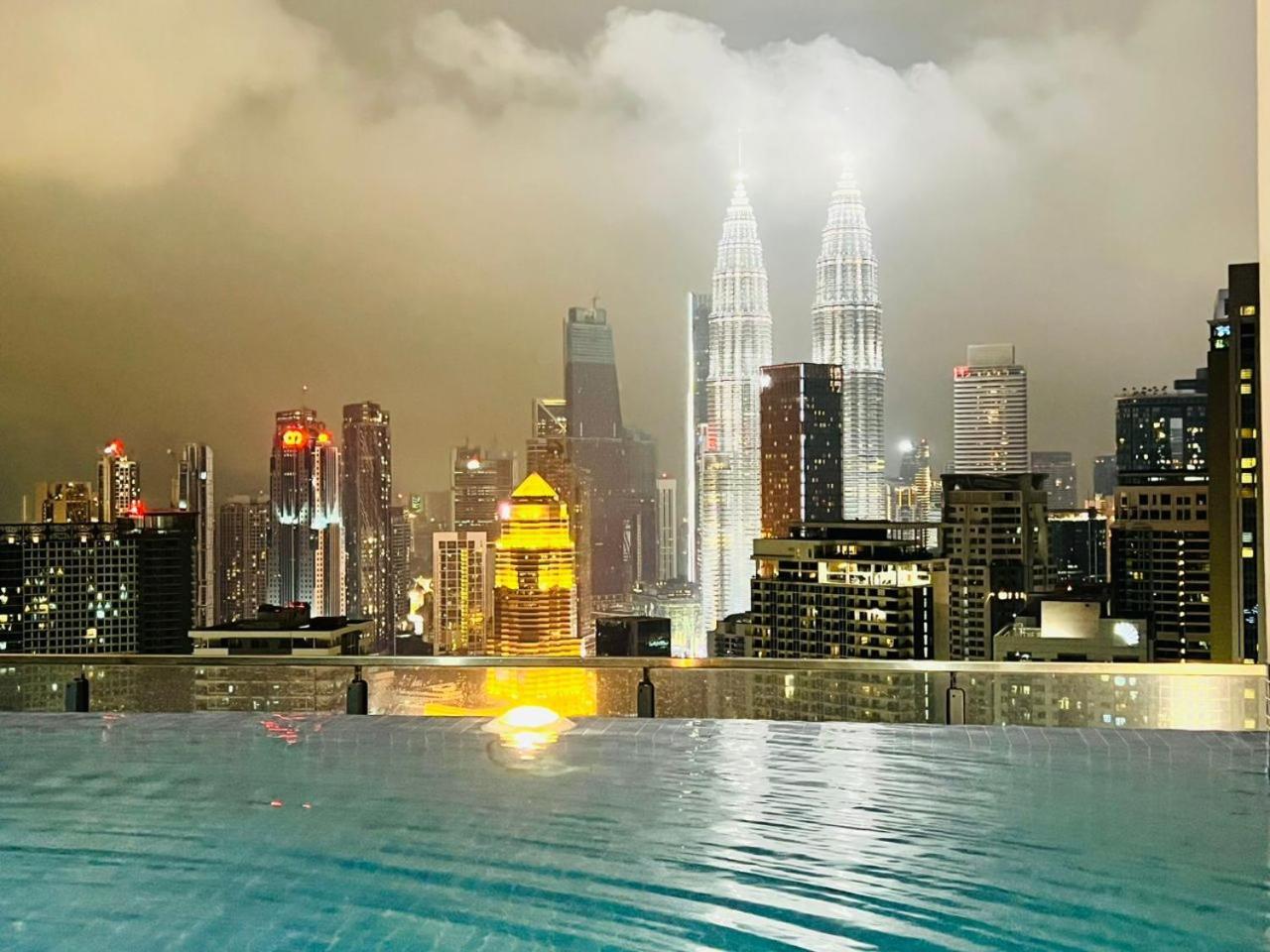 The Luxe Colony Skypool By Tasu Home Kuala Lumpur Buitenkant foto