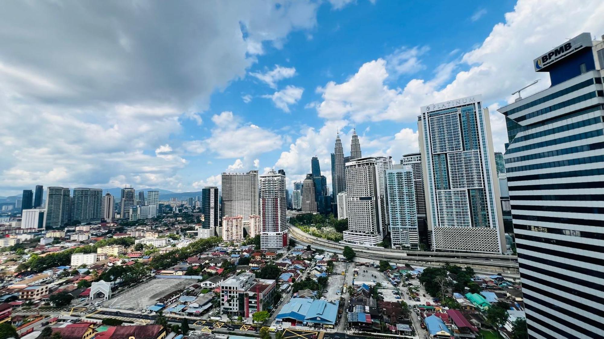 The Luxe Colony Skypool By Tasu Home Kuala Lumpur Buitenkant foto